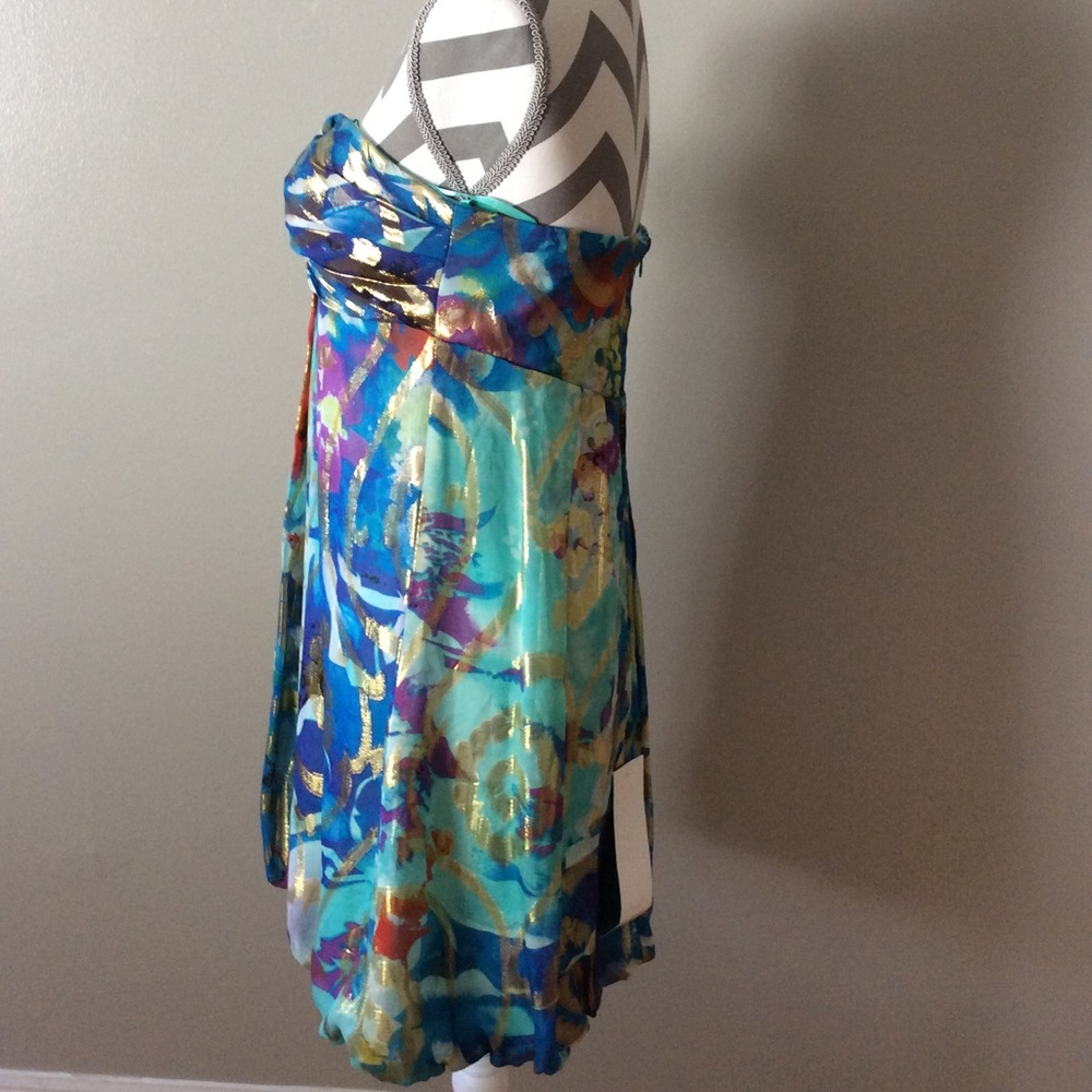 Colorful cache bubble dress - Picture 3 of 8